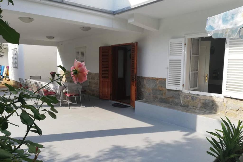 Ribaric Villa Banjol Luaran gambar