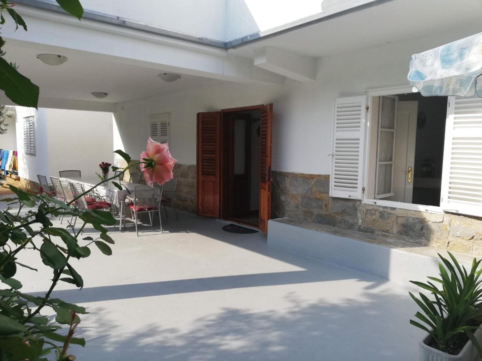 Ribaric Villa Banjol Luaran gambar